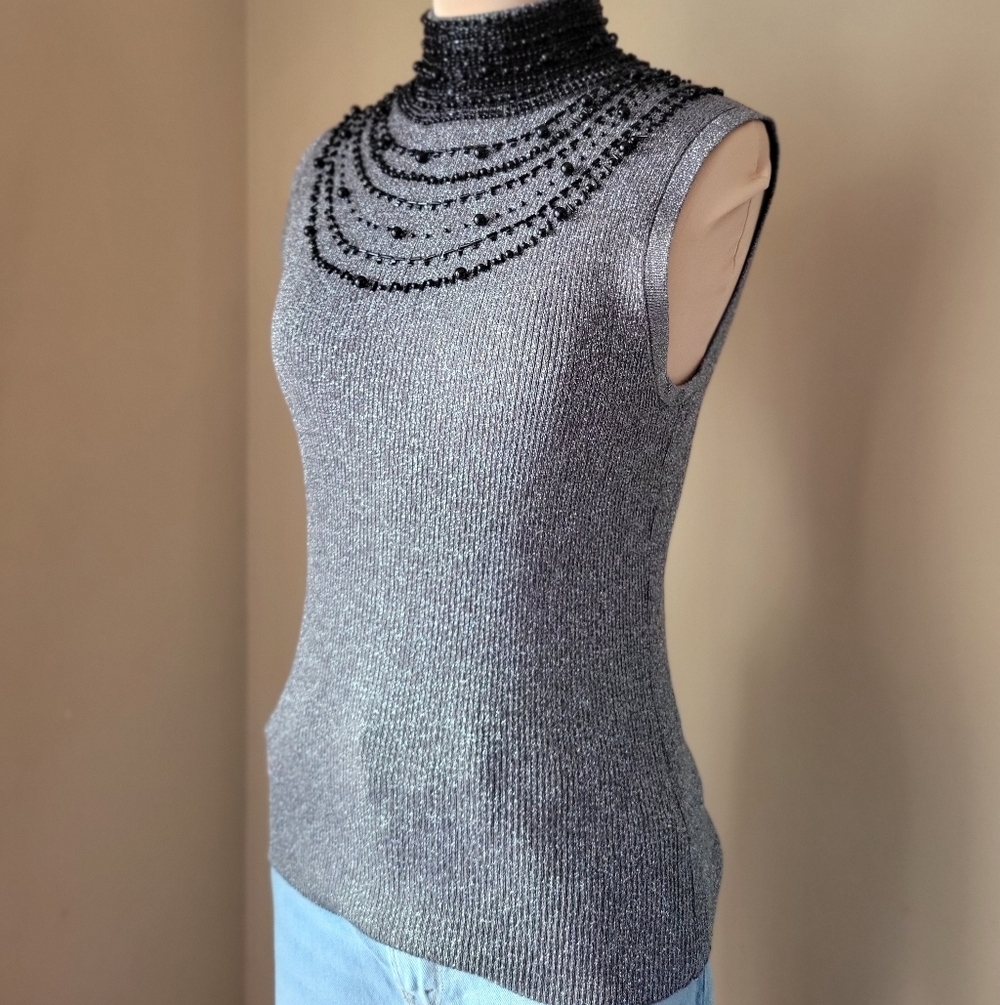 Grace Elements Smal Gray Metallic Beaded Mock Neck Sleeveless Silk Blend Sweater